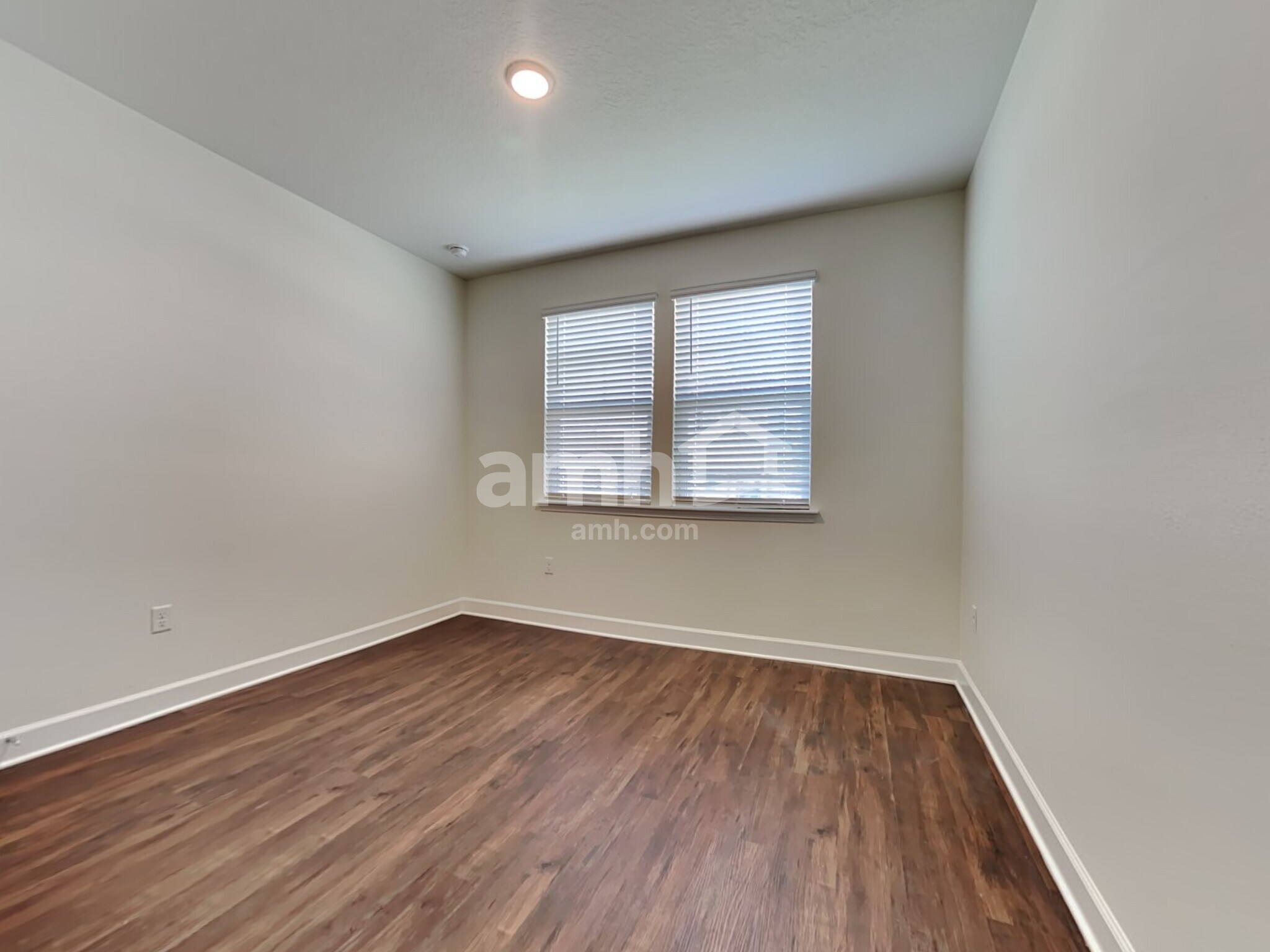 Building Photo - 1031 Tan Tara Trl