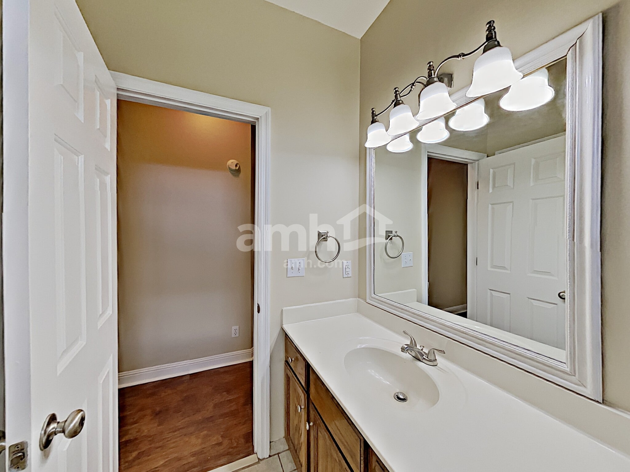 Building Photo - 1200 Nighthawk Ct