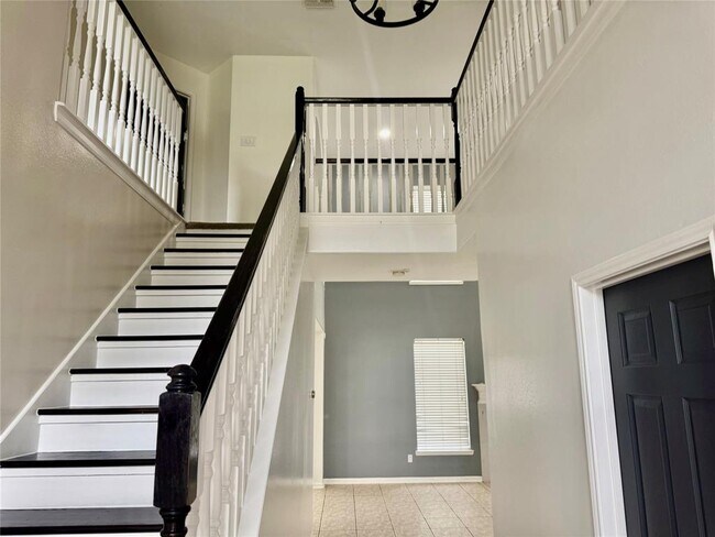 Building Photo - 12911 Hunters Field Ln