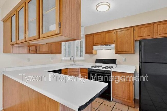 Building Photo - 12241 Woodland Ave NE