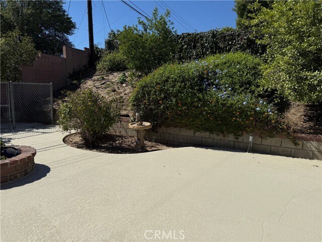 Building Photo - 11543 Swinton Ave