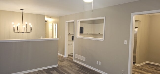 Building Photo - Move in special - Newly Renovated SF in North KC