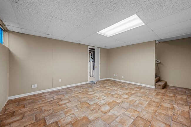 Building Photo - 751 Monticello Dr