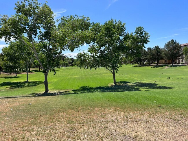 Building Photo - 1046 S Annie Ln