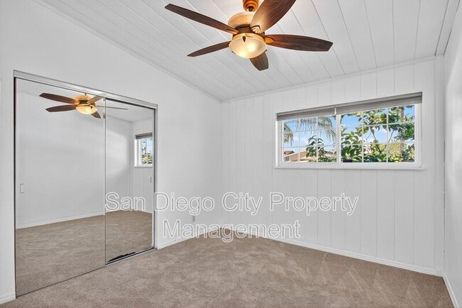 Building Photo - 2363 Judson St