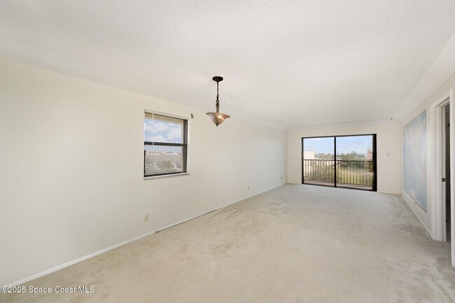 Building Photo - 500 Palm Springs Blvd