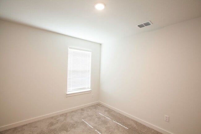 Building Photo - 514 Weller Rd