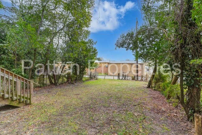 Building Photo - 822-824 Cedar Terrace - Inside CofC - R16404-08-23
