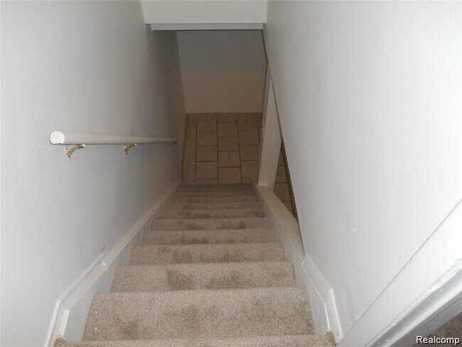 Building Photo - 2130 Wickham St