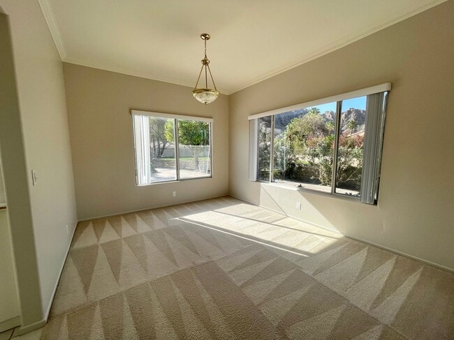 Building Photo - AVAILABLE NOW  ! LOVELY 3 Bedroom/ 2 Bathroom Home in Laguna De La Paz!