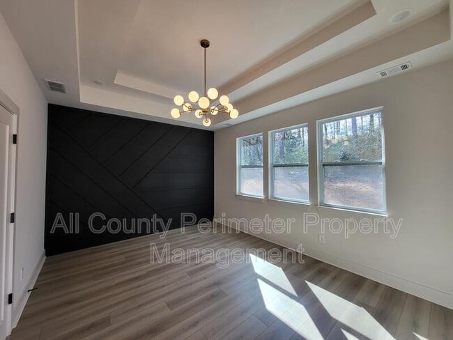 Building Photo - 4401 Sims Rd