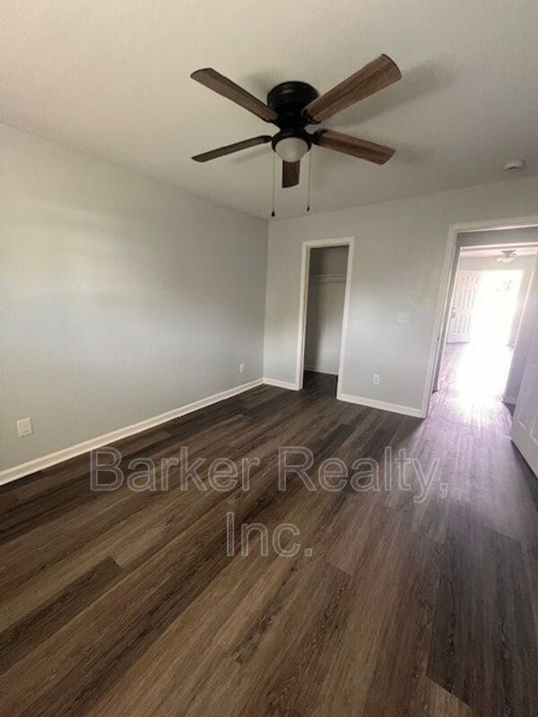 Building Photo - 1602 Pender St