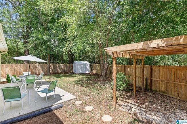 Building Photo - 9305 Brook Forest Cir