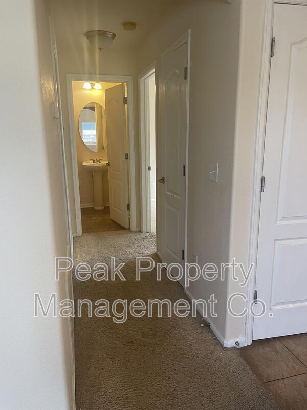 Building Photo - Precision Dr, 3903 Unit F