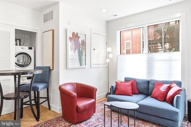 Building Photo - 1775 Swann St NW