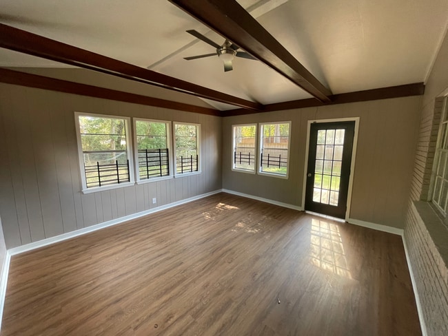 Building Photo - 2318 Breckinridge Rd