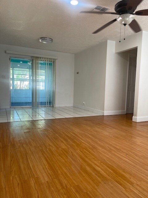 Building Photo - 5437 Jaguar Ln