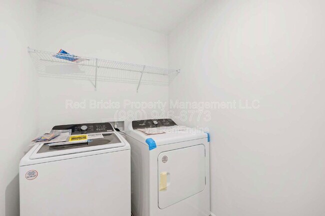 Building Photo - 17030 Patron Dr