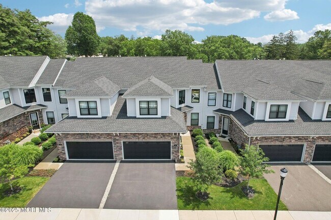 Building Photo - 42 Dogleg Ln
