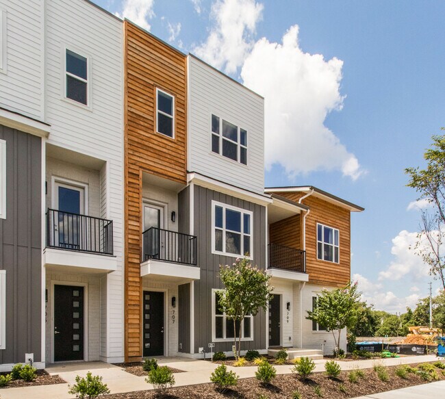 Front exterior with nice landscape - 707 Vernon Ave