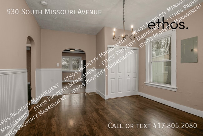 Building Photo - 930 S Missouri Ave