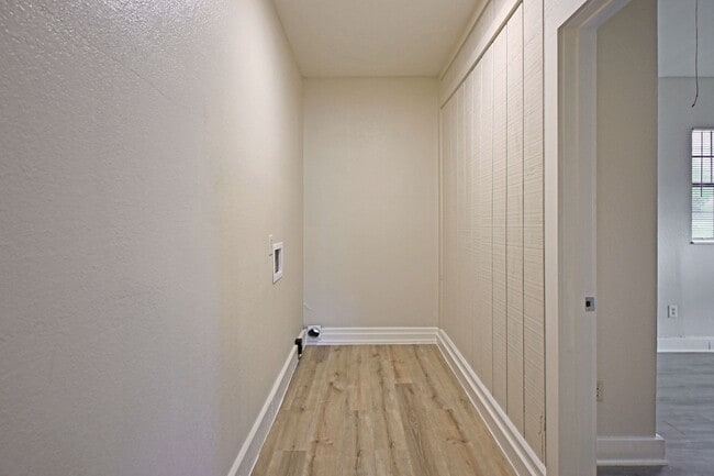 Building Photo - 772 Vista Pkwy