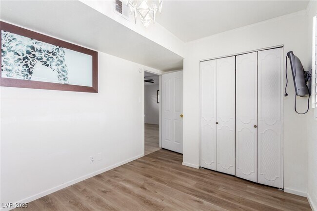 Building Photo - 505 Vincent Way