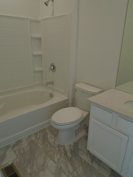 Building Photo - 5387 Euclid Dr