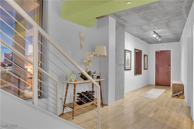 Building Photo - 360 E Desert Inn Rd