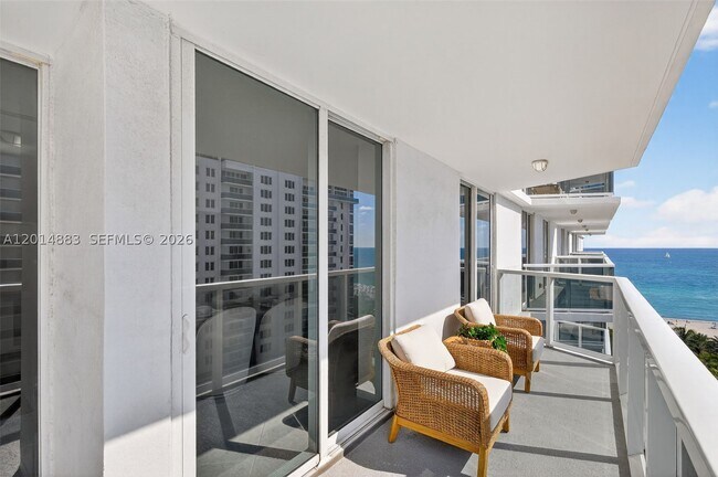 Building Photo - 2401 Collins Ave