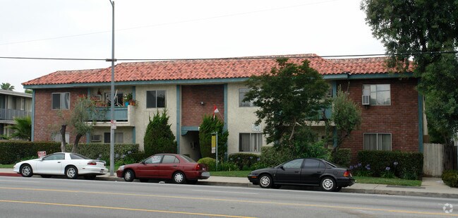 Building Photo - JKP Apartments