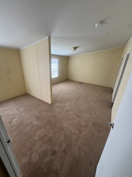 Building Photo - 107 Sweetwater Dr