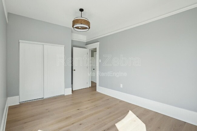 Building Photo - 1192 Pacific Ave