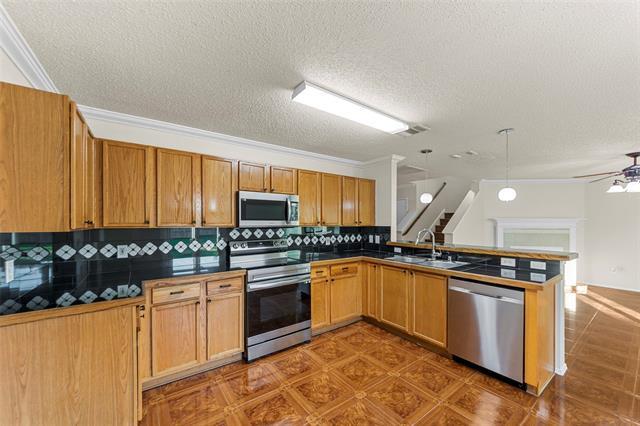 Building Photo - 1428 Thornhill Ln