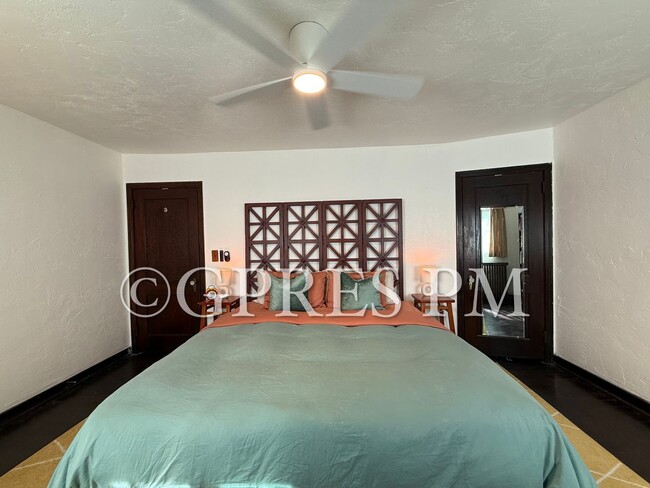 Building Photo - Classic Lawrenceville Row House – Walkable...