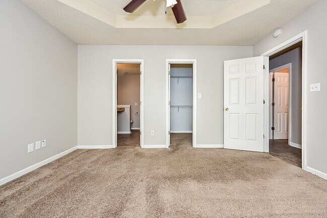 Building Photo - 3709 Hudson Ct