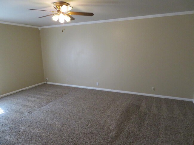 Building Photo - 9607 I-27