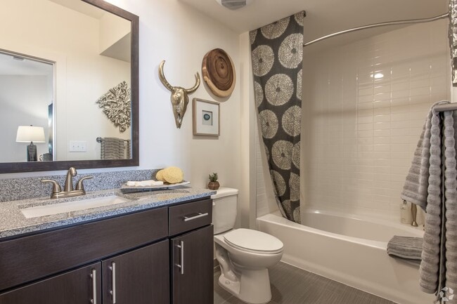 Building Photo - Luxury 1-Bed Home with Designer Finishes!