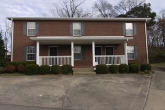 Building Photo - Seventh Street-315