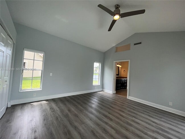 Building Photo - 1127 Laguna Springs Dr