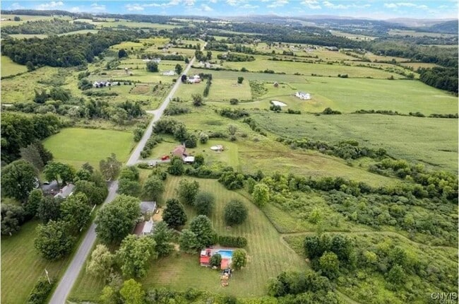 Building Photo - 2943 Lumbard Rd