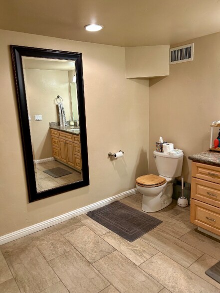 Building Photo - 435 Hubbard Gulch Rd