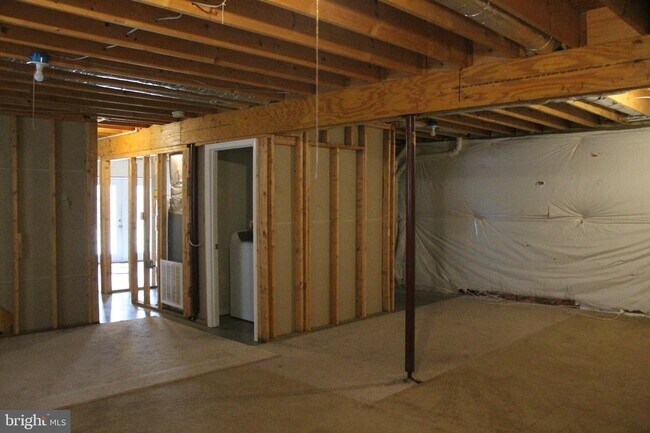 Building Photo - 20134 Mt Pony Rd