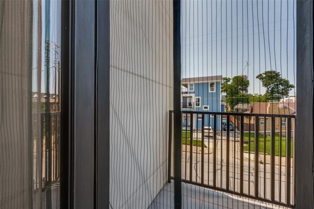 Building Photo - 3816 Roseland Ave