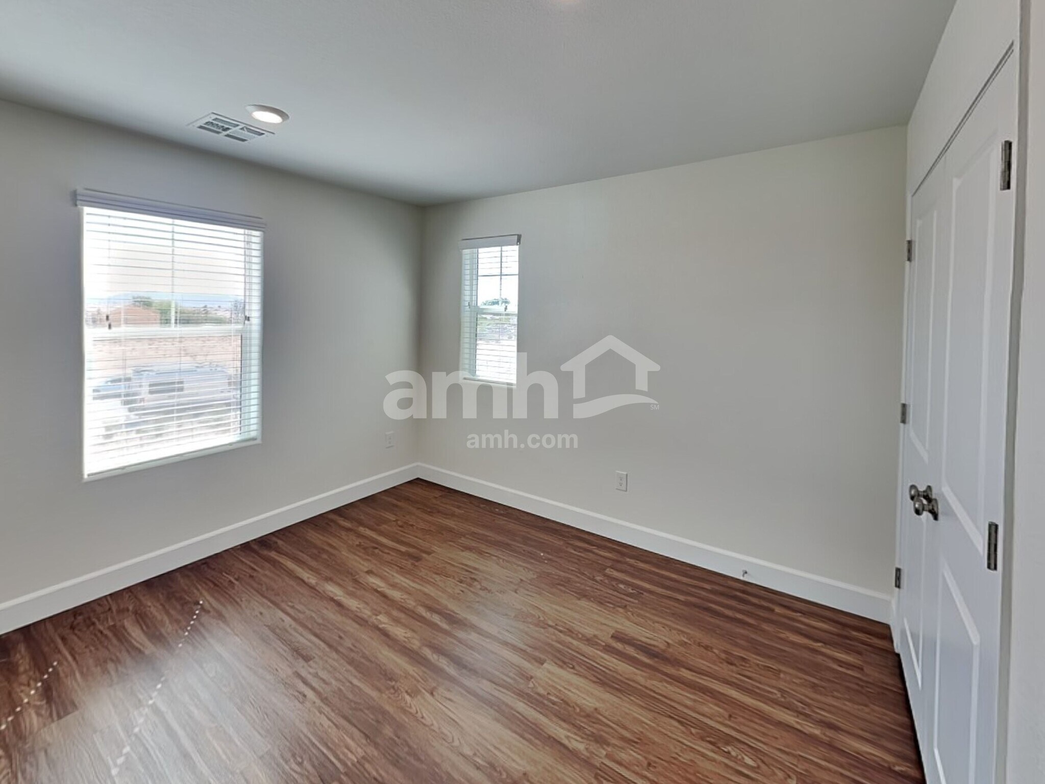 Building Photo - 8152 Inhibition Ct
