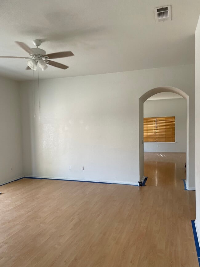 Building Photo - 1198 Sapphire St
