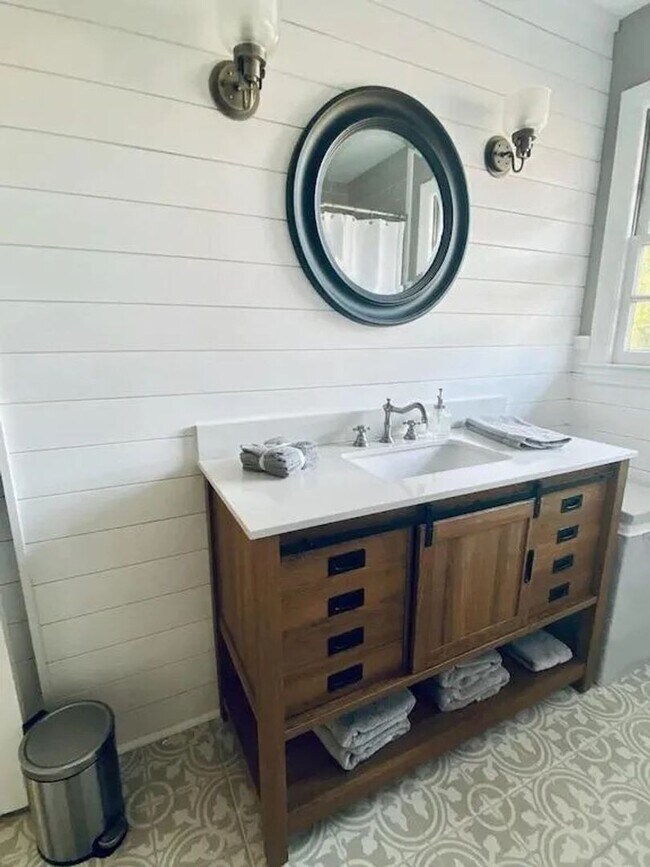 Building Photo - 267 Crepe Myrtle Cir