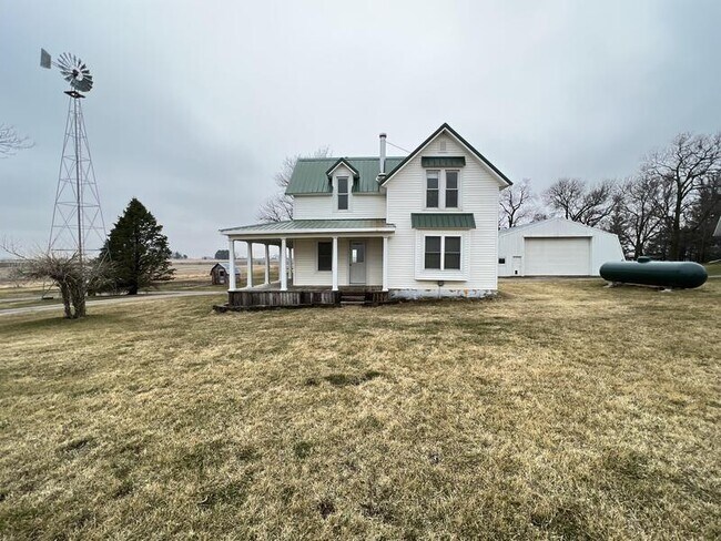 Building Photo - 3085 Overland Ave