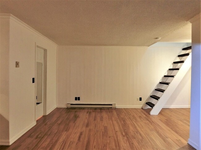 Building Photo - 13759 NE 69th St