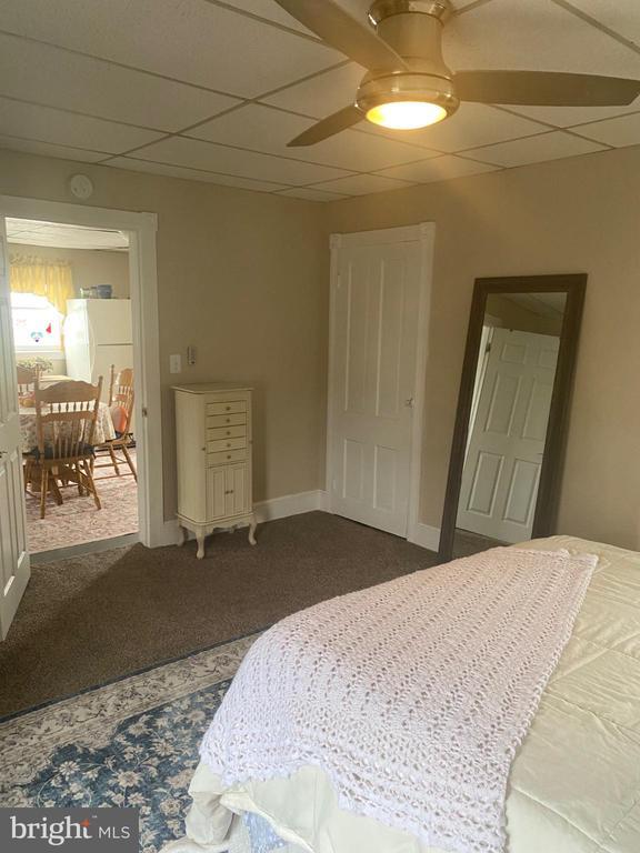 Building Photo - 204 W Main St